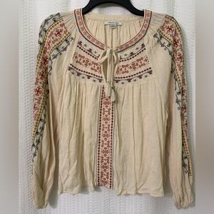 American Eagle Embroidered top